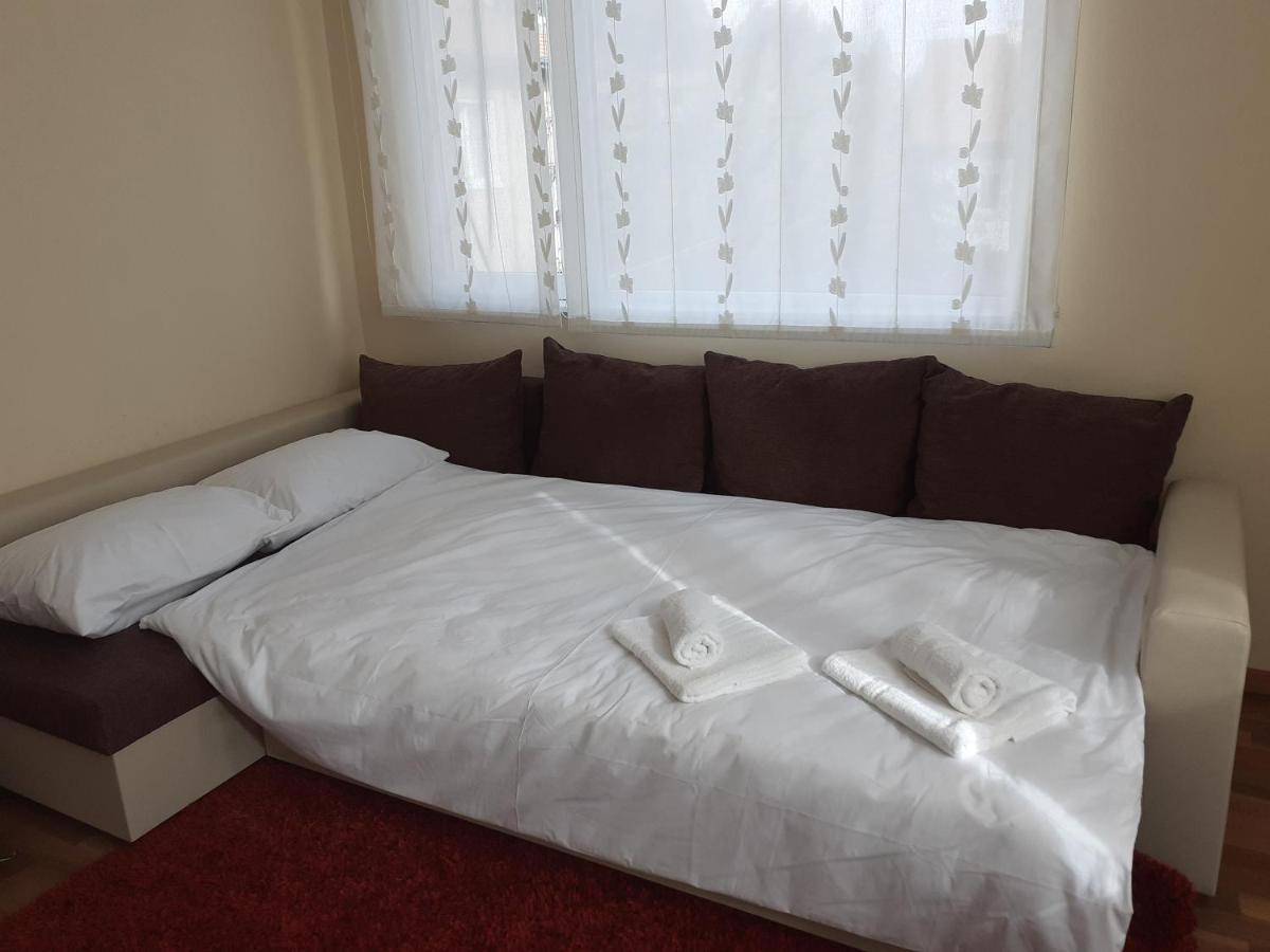 Statevi Guest Apartment Velingrado Exterior foto
