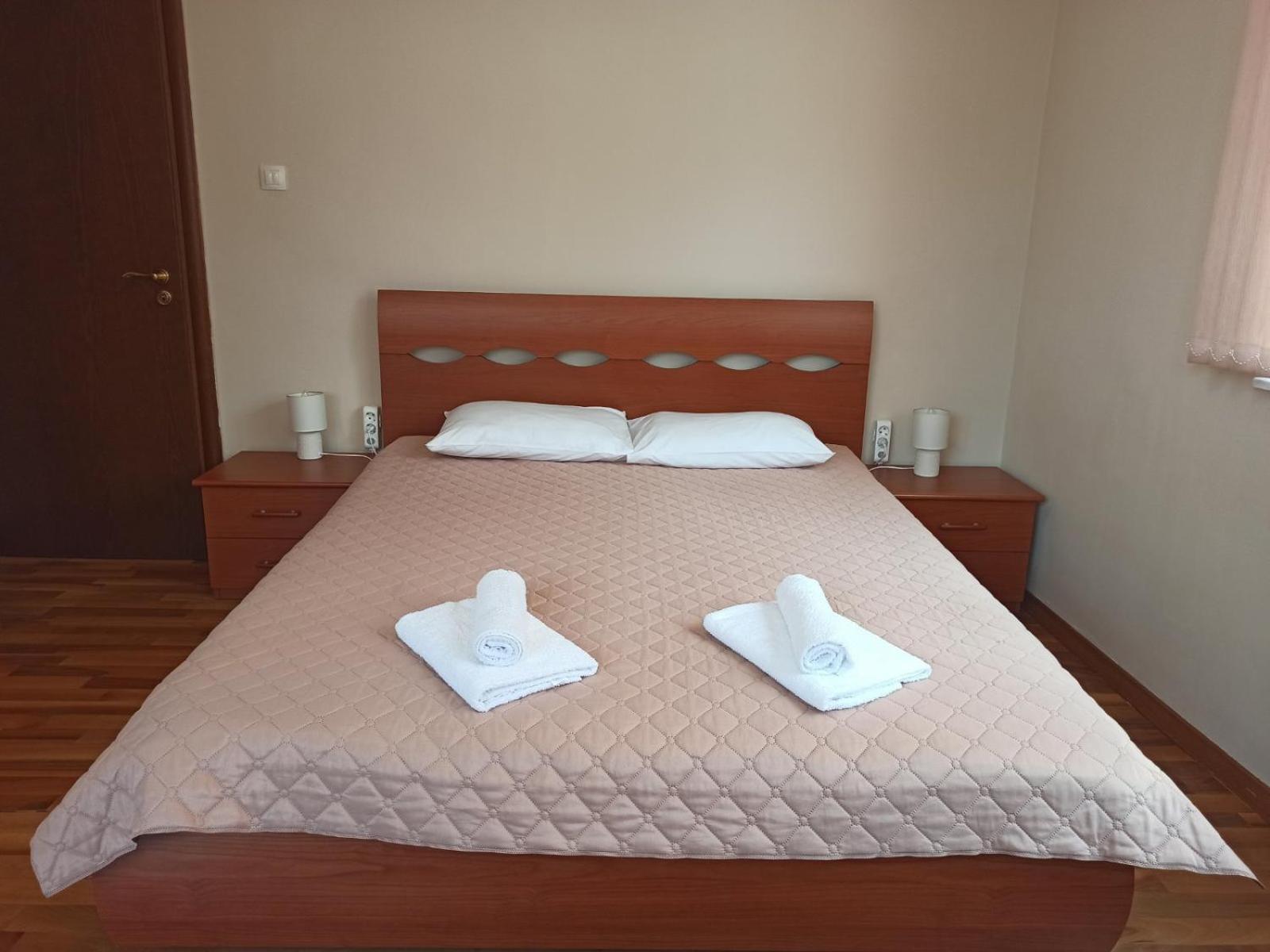 Statevi Guest Apartment Velingrado Exterior foto